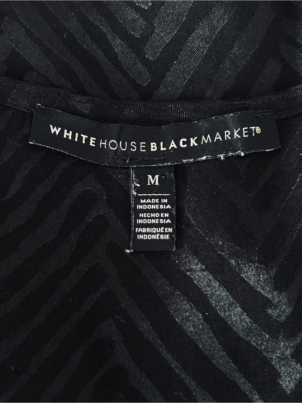 4/$20 White House Black Market Black Satin Zebra Print Surplice Blouse Medium - Picture 5 of 6